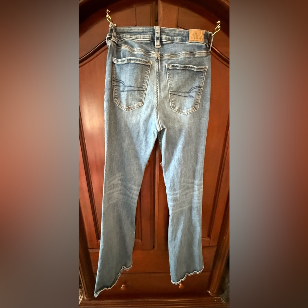 American Eagle Outfitters High Rise Blue Jeans - Picture 6 of 6